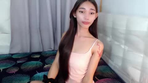 khloe online show from January 14, 2:33 pm