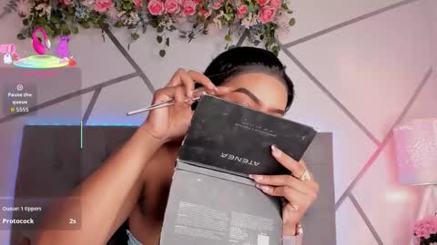 Snapshot of khloerosee chatting on February 17, 7:31 pm khloerosee online show from February 17, 7:31 pm