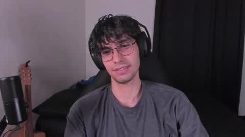 khozler_ online show from September 15, 5:18 am