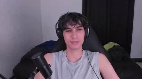 khozler_ online show from October 7, 1:14 am