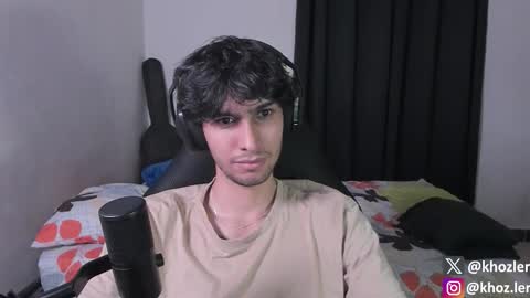 khozler_ online show from October 27, 4:16 am