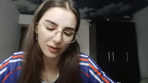 Snapshot of kialauerman chatting on July 8, 11:58 am Violet online show from July 8, 11:58 am