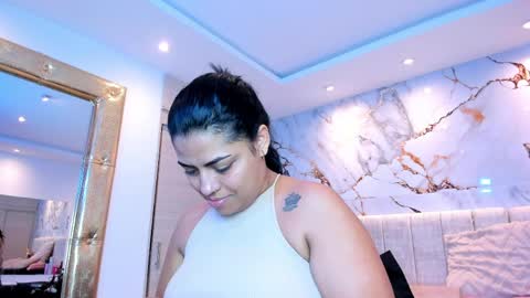    N         M online show from April 6, 11:33 am