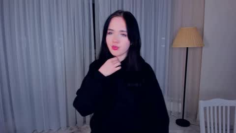 Lannie online show from December 19, 4:58 pm