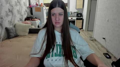 kianna_dior_ online show from November 12, 10:48 am