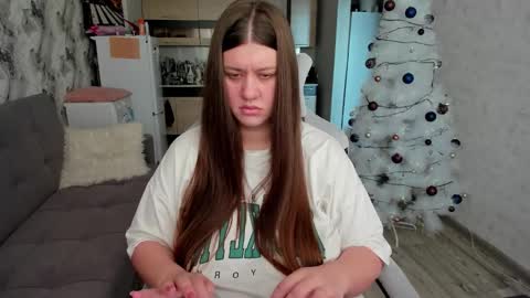 Snapshot of kianna_dior_ chatting on December 14, 7:14 am kianna_dior_ online show from December 14, 7:14 am