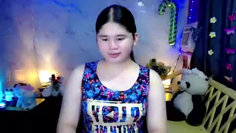 Snapshot of kianna_schmitz chatting on January 8, 10:37 am Your SweetGirl Ts online show from January 8, 10:37 am