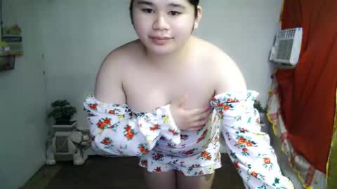 Snapshot of kianna_schmitz chatting on September 20, 7:26 pm Your SweetGirl Ts online show from September 20, 7:26 pm