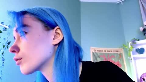 Kira online show from December 3, 9:02 pm