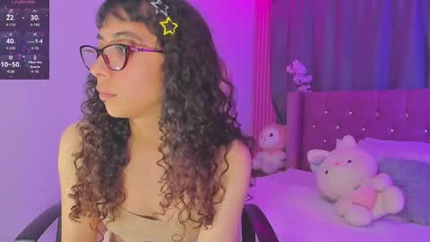 Snapshot of kiara_lovelyy chatting on May 6, 4:08 am Kiara online show from May 6, 4:08 am