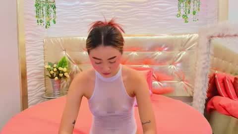 Snapshot of kiara_mils chatting on February 24, 12:14 pm Kiara online show from February 24, 12:14 pm