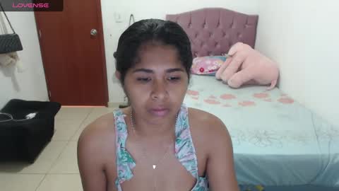 Snapshot of kiara_williamss chatting on December 1, 5:35 pm Kiara online show from December 1, 5:35 pm