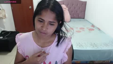 Snapshot of kiara_williamss chatting on January 4, 11:48 pm Kiara online show from January 4, 11:48 pm