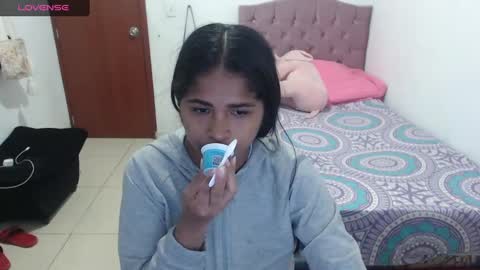 Snapshot of kiara_williamss chatting on February 2, 10:49 pm Kiara online show from February 2, 10:49 pm