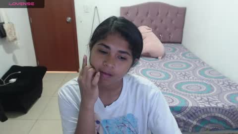 Snapshot of kiara_williamss chatting on February 18, 6:04 pm Kiara online show from February 18, 6:04 pm