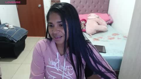 Snapshot of kiara_williamss chatting on September 29, 6:57 pm Kiara online show from September 29, 6:57 pm