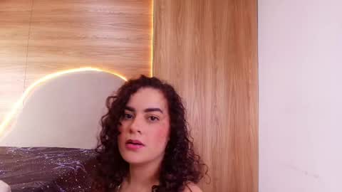 kiaralopez_ online show from April 2, 3:04 am