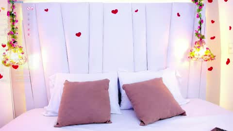 kiarha  online show from February 28, 3:37 am