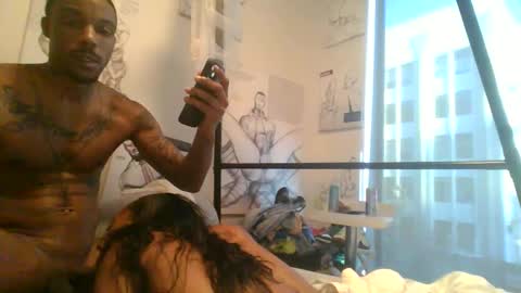 HunneysPlayRoom online show from December 3, 4:06 pm