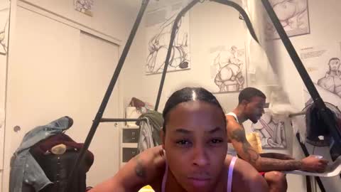 HunneysPlayRoom online show from January 9, 11:14 am