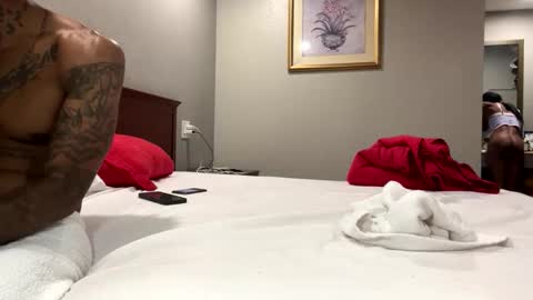 HunneysPlayRoom online show from November 4, 8:41 pm