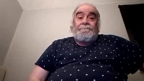 Snapshot of kickinme chatting on November 10, 10:53 pm KICKINME online show from November 10, 10:53 pm