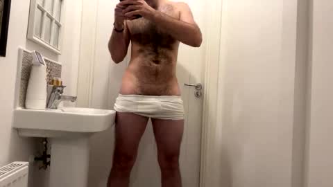 Snapshot of kieronjjj chatting on January 15, 10:57 pm kieronjjj online show from January 15, 10:57 pm