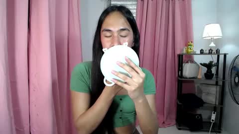 Snapshot of kieshagray chatting on March 10, 11:53 am kiesha online show from March 10, 11:53 am