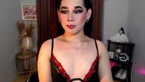 Im Mia online show from October 20, 3:12 pm