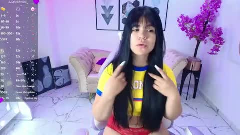 Snapshot of kiitty__meow chatting on June 27, 12:33 pm Kitty online show from June 27, 12:33 pm