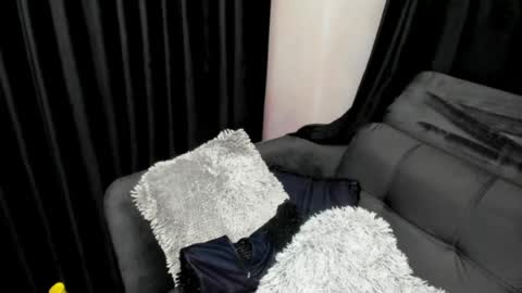 Snapshot of kikazxxx chatting on June 25, 10:03 pm kikazxxx online show from June 25, 10:03 pm