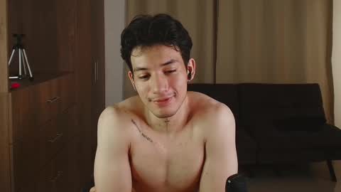 kikeruiz 19 online show from December 15, 11:53 pm