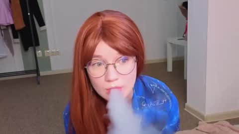 kiki_blue_eyes online show from November 25, 4:23 am