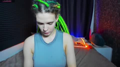 Snapshot of kiki_krash chatting on October 19, 10:16 am Kiki online show from October 19, 10:16 am