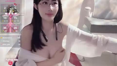 kiki_loveu online show from December 19, 4:24 pm
