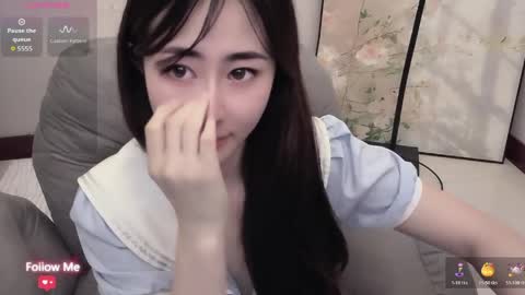 Snapshot of kiki_loveu chatting on May 25, 4:02 pm kiki_loveu online show from May 25, 4:02 pm