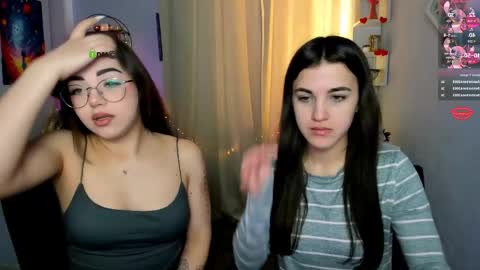 kiki_swan online show from April 14, 6:30 am