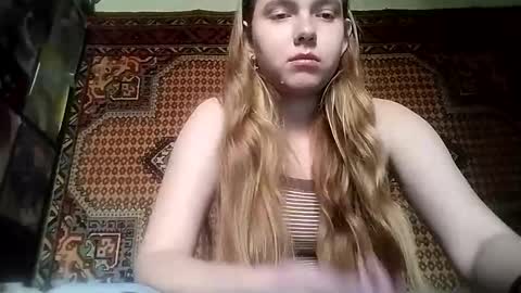 Snapshot of kikibang_ chatting on October 14, 8:26 am kikibang_ online show from October 14, 8:26 am