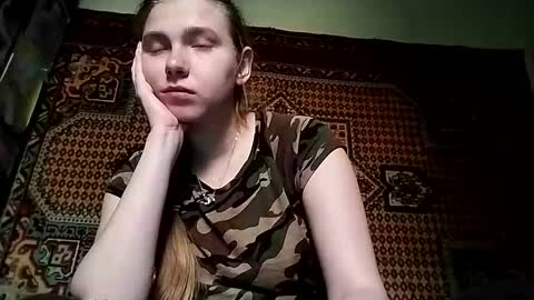 Snapshot of kikibang_ chatting on November 12, 8:37 am kikibang_ online show from November 12, 8:37 am