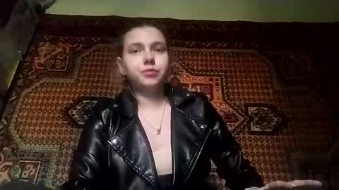 Snapshot of kikibang_ chatting on November 17, 8:20 am kikibang_ online show from November 17, 8:20 am