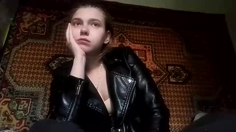 Snapshot of kikibang_ chatting on November 18, 8:19 am kikibang_ online show from November 18, 8:19 am