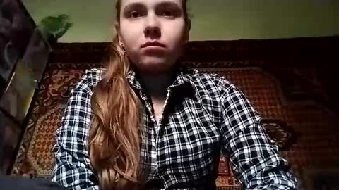 Snapshot of kikibang_ chatting on November 27, 8:27 am kikibang_ online show from November 27, 8:27 am