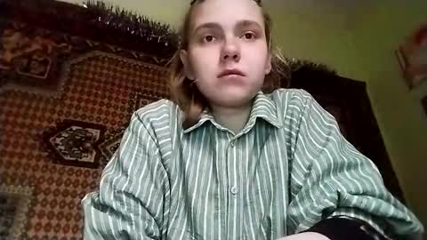 Snapshot of kikibang_ chatting on December 21, 10:22 am kikibang_ online show from December 21, 10:22 am