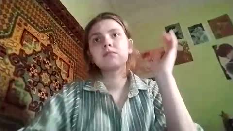 Snapshot of kikibang_ chatting on February 25, 10:25 am kikibang_ online show from February 25, 10:25 am