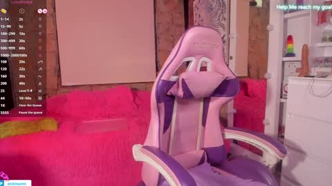 Snapshot of kikilepetite chatting on December 18, 9:08 pm kiki online show from December 18, 9:08 pm