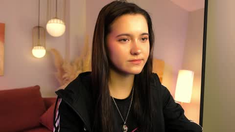 Snapshot of kiko_ivory chatting on March 31, 2:06 pm Kiko online show from March 31, 2:06 pm