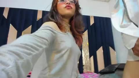 Snapshot of kikyoanddrey chatting on May 2, 3:39 pm kikyoanddrey online show from May 2, 3:39 pm