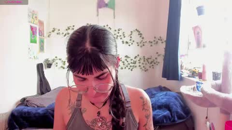 Bella online show from June 1, 6:31 pm