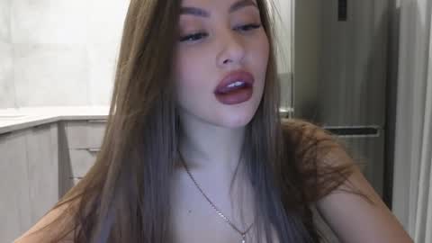 EvaAnna online show from December 14, 9:24 pm