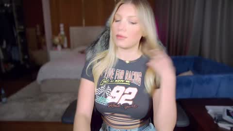 Killer Tits online show from January 15, 9:29 pm